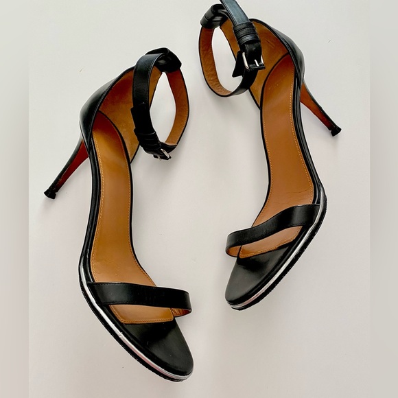 Givenchy Nadia Black Stiletto  Heels - Picture 3 of 16